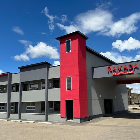 Ramada By Wyndham מדיסין הט מראה חיצוני תמונה